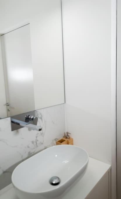 Apartamento La Casa Bianca Milán Exterior foto